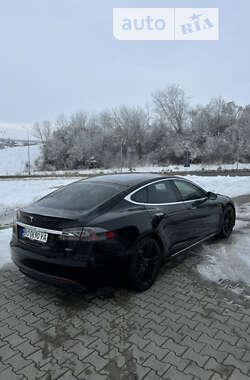 Лифтбек Tesla Model S 2015 в 