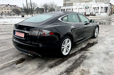 Лифтбек Tesla Model S 2012 в Дубно