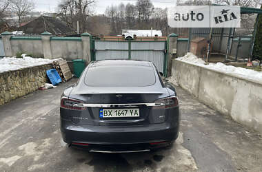 Ліфтбек Tesla Model S 2015 в 