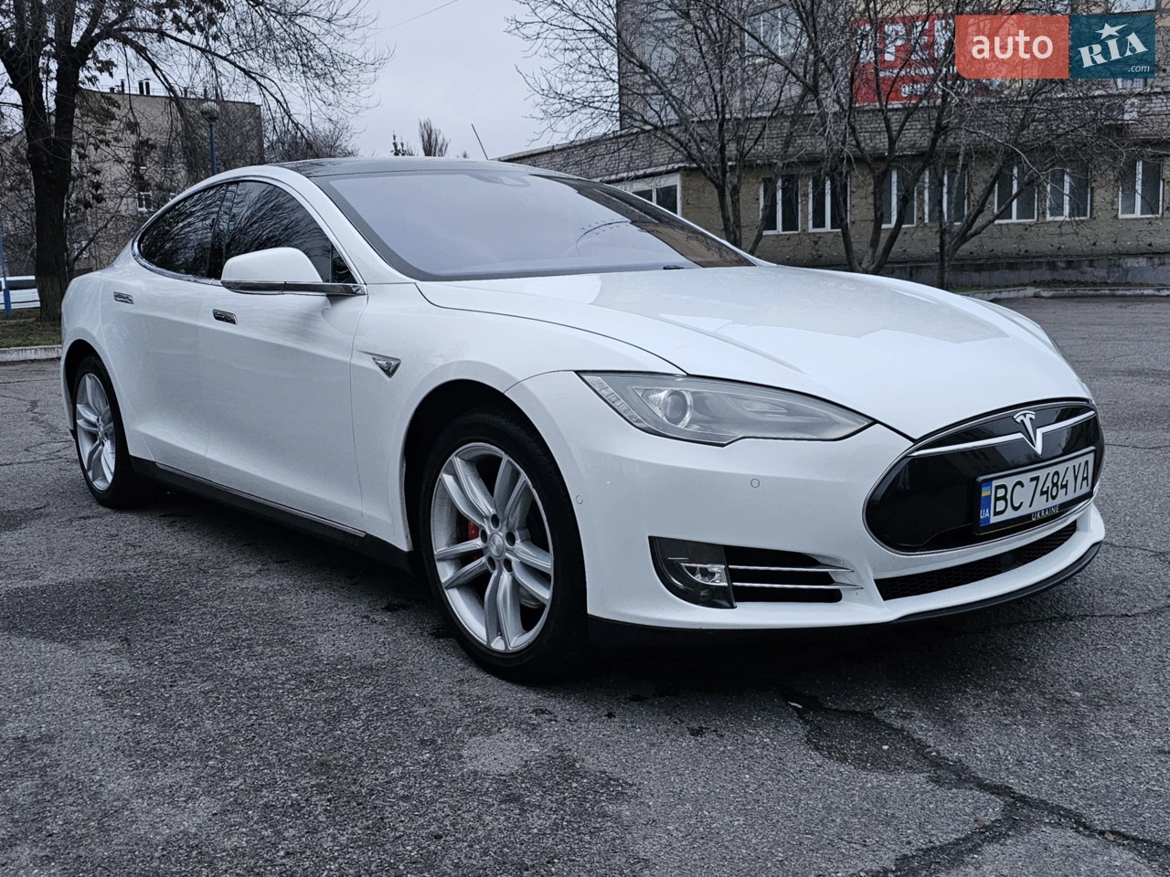 2014 Tesla Model S - мініатюра 127