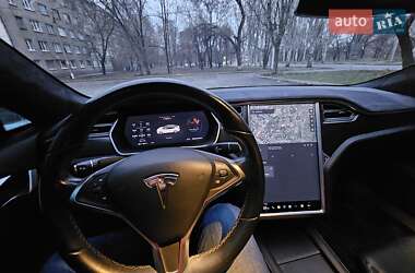 Ліфтбек Tesla Model S 2014 в Львові