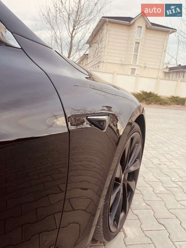 Лифтбек Tesla Model S 2019 в Одессе