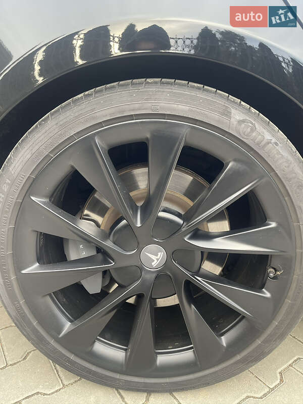 Лифтбек Tesla Model S 2019 в Одессе
