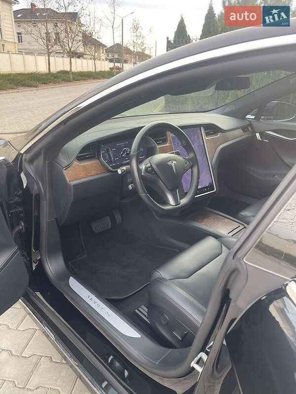 Лифтбек Tesla Model S 2019 в Одессе