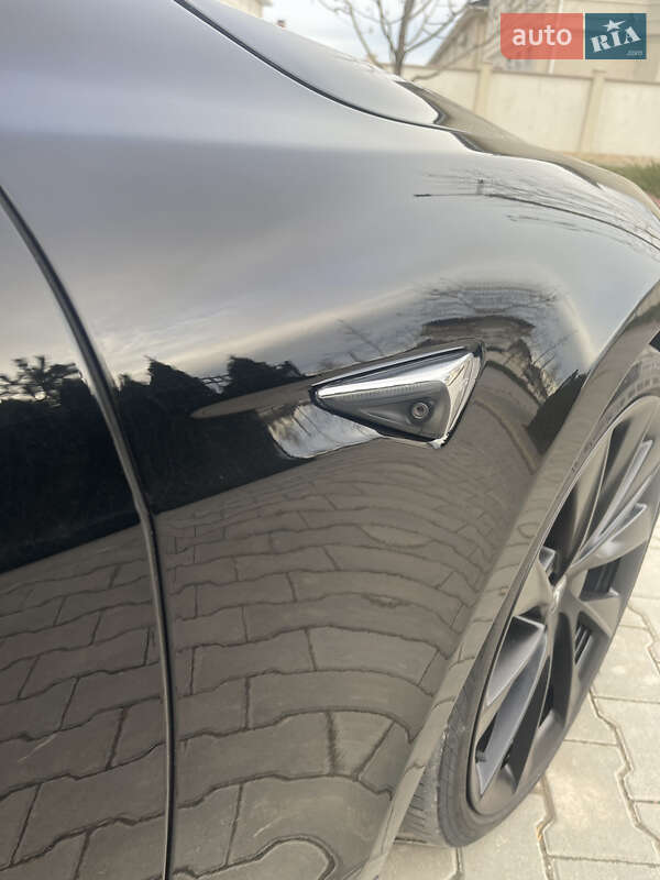 Лифтбек Tesla Model S 2019 в Одессе