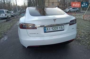 Лифтбек Tesla Model S 2018 в 