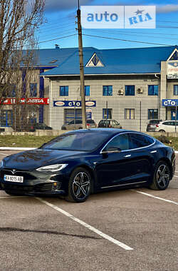 Ліфтбек Tesla Model S 2016 в Житомирі