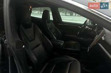 Ліфтбек Tesla Model S 2015 в Києві