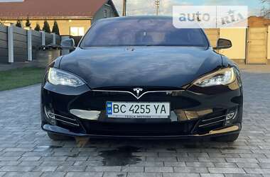 Лифтбек Tesla Model S 2018 в Львове