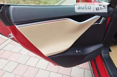 Лифтбек Tesla Model S 2013 в Львове