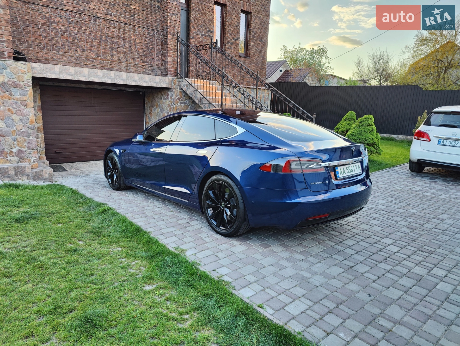 2017 Tesla Model S - мініатюра 4
