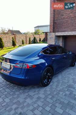 Ліфтбек Tesla Model S 2017 в Києві