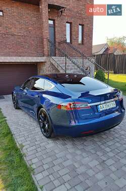 Ліфтбек Tesla Model S 2017 в 