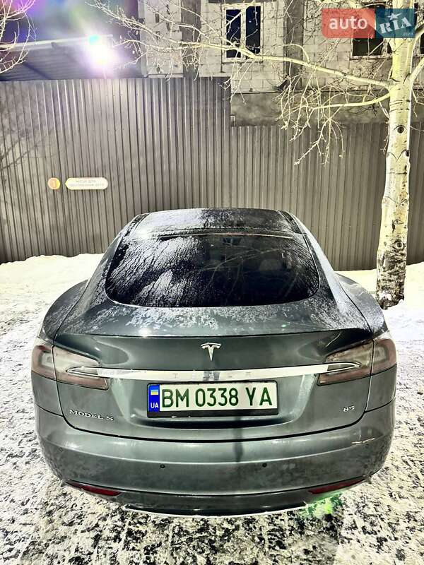 Лифтбек Tesla Model S 2014 в Сумах