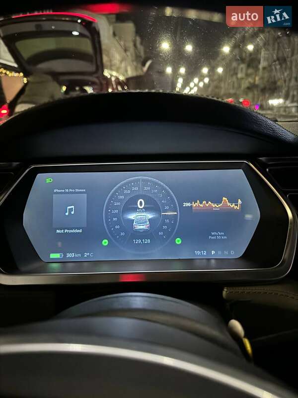 Лифтбек Tesla Model S 2014 в Сумах