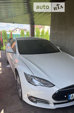 Лифтбек Tesla Model S 2013 в 
