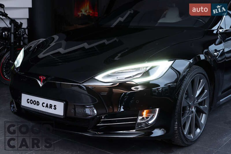 Лифтбек Tesla Model S 2019 в Одессе