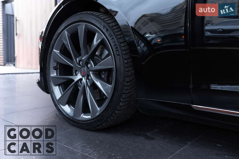 Лифтбек Tesla Model S 2019 в Одессе