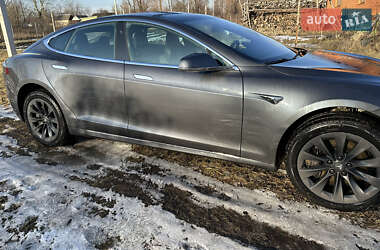 Лифтбек Tesla Model S 2018 в Борисполе