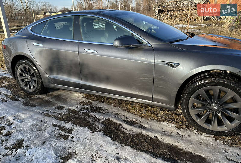 Лифтбек Tesla Model S 2018 в Борисполе