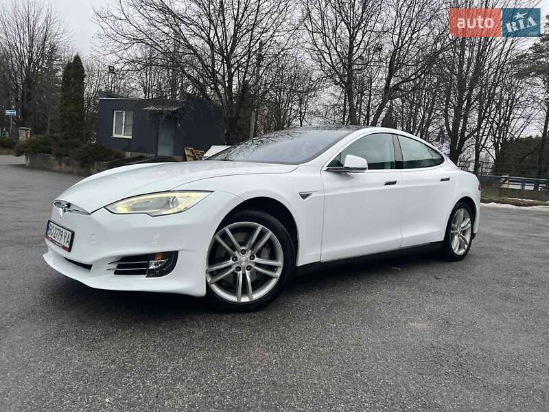 Лифтбек Tesla Model S 2014 в Тернополе