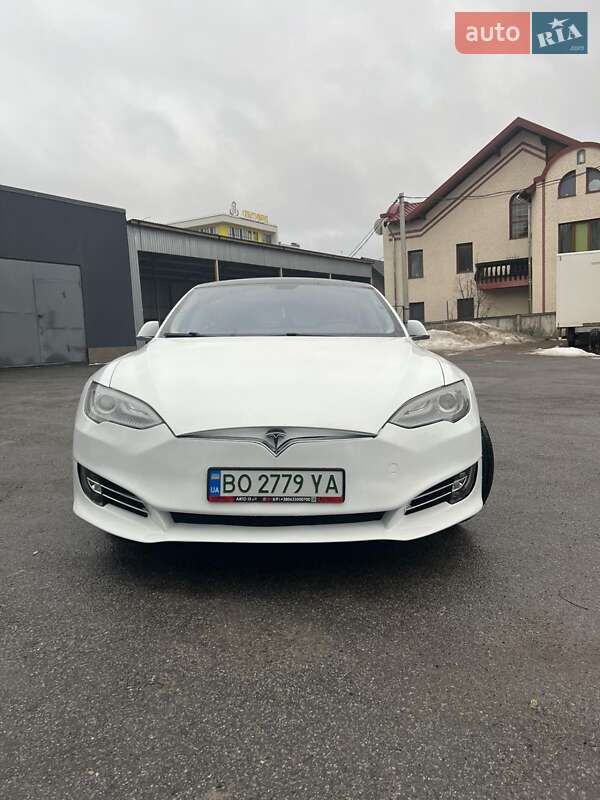Лифтбек Tesla Model S 2014 в Тернополе