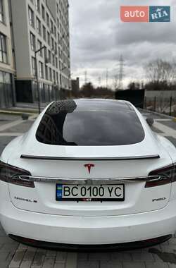 Лифтбек Tesla Model S 2014 в Львове