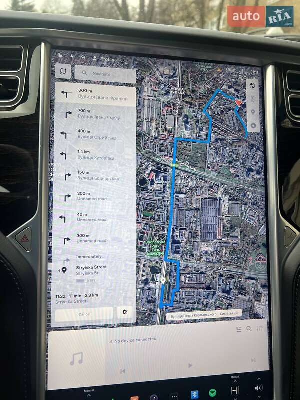 Лифтбек Tesla Model S 2016 в Львове