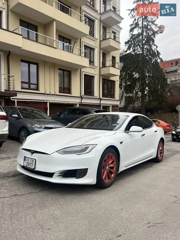 Tesla Model S 2016