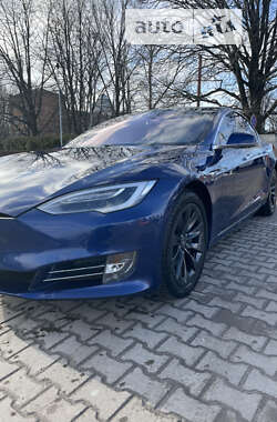 Ліфтбек Tesla Model S 2017 в Житомирі