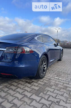 Лифтбек Tesla Model S 2017 в Житомире