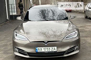 Лифтбек Tesla Model S 2016 в Днепре