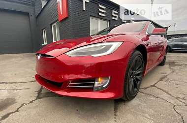 Лифтбек Tesla Model S 2019 в Киеве