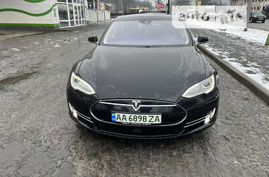 Лифтбек Tesla Model S 2015 в Броварах