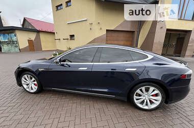 Лифтбек Tesla Model S 2014 в Виноградове