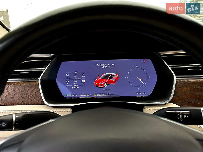 Лифтбек Tesla Model S 2018 в Киеве