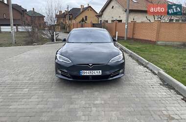 Ліфтбек Tesla Model S 2015 в Одесі