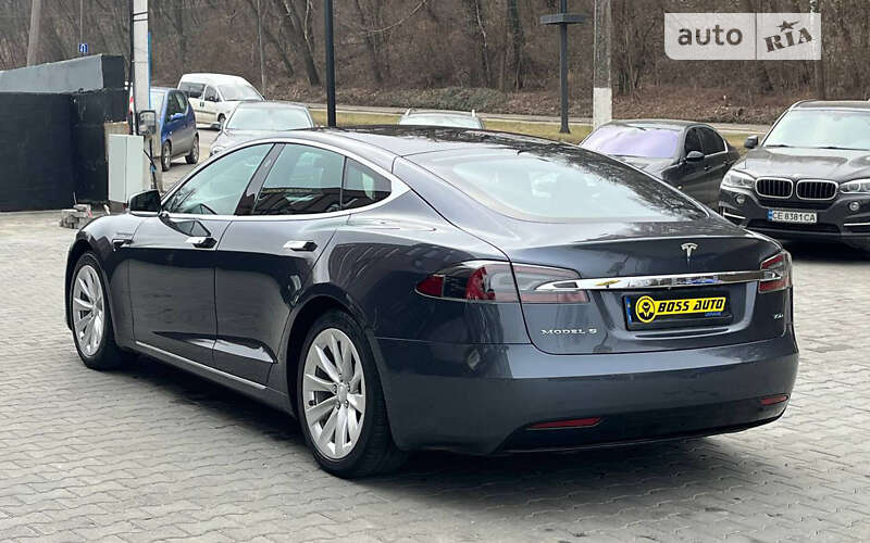 Ліфтбек Tesla Model S 2018 в Чернівцях