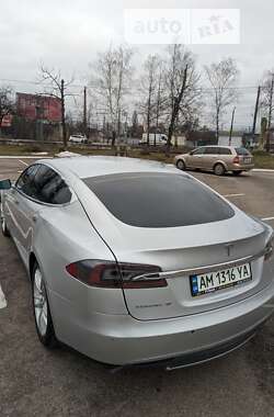 Лифтбек Tesla Model S 2014 в Житомире