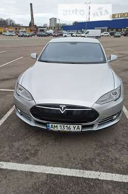 Лифтбек Tesla Model S 2014 в Житомире