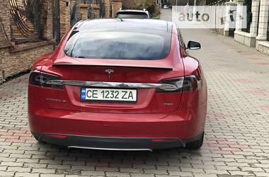 Ліфтбек Tesla Model S 2013 в Чернівцях