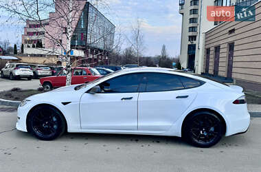 Лифтбек Tesla Model S 2021 в Киеве