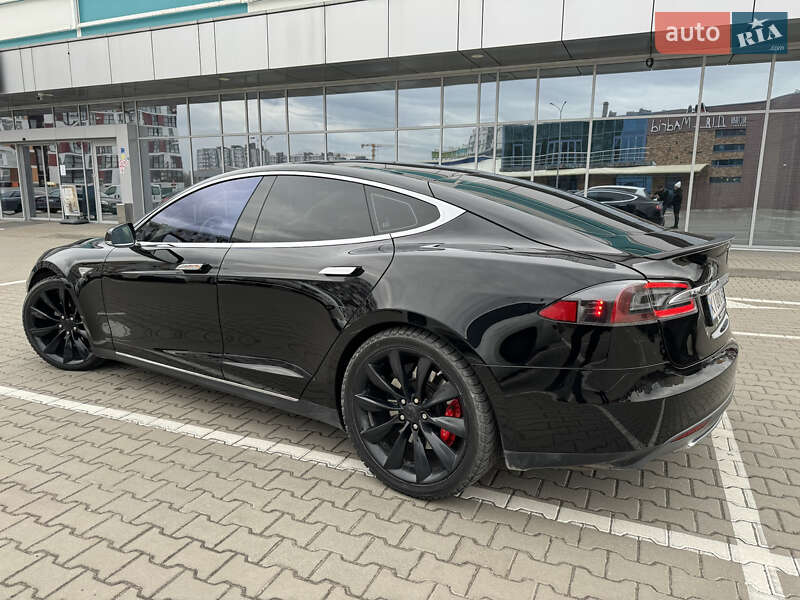 Ліфтбек Tesla Model S 2014 в Києві