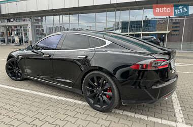 Лифтбек Tesla Model S 2014 в 