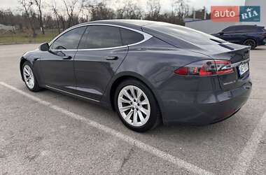 Лифтбек Tesla Model S 2018 в Днепре