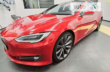 Лифтбек Tesla Model S 2018 в Житомире