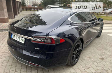 Лифтбек Tesla Model S 2015 в Ивано-Франковске