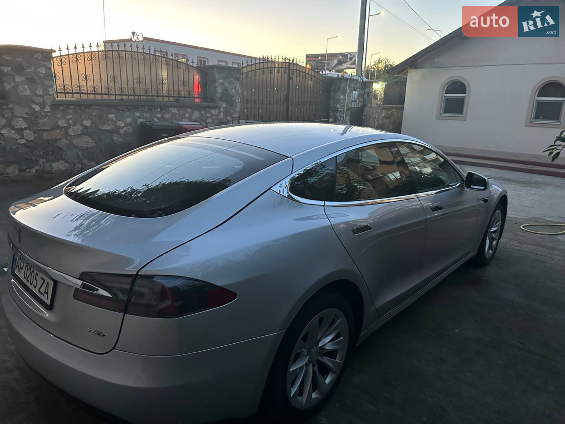 2016 Tesla Model S - мініатюра 16