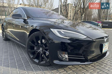 Лифтбек Tesla Model S 2019 в Одессе