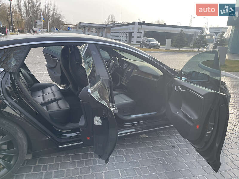Лифтбек Tesla Model S 2019 в Одессе фото 9 Лифтбек Tesla Model S 2019 в Одессе